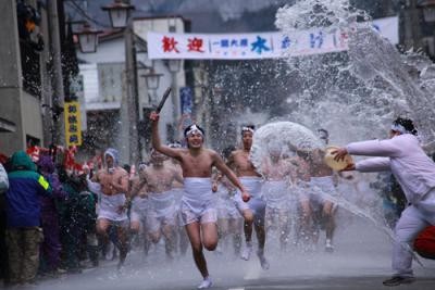 大東大原水かけ祭り  