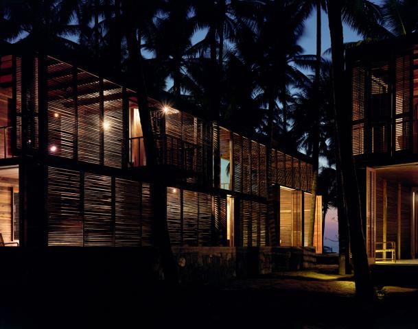 夏の家 MOMAT Pavilion designed and built by Studio Mumbai